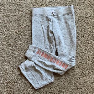 Abercrombie Kids Light Gray Joggers size 13/14